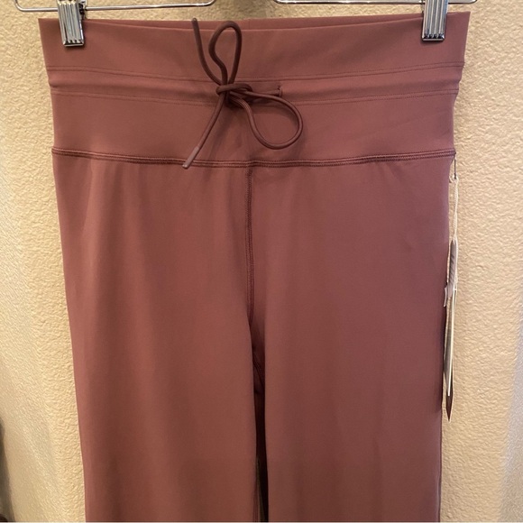 Vuori  Brown Wide-Leg Pants Short - Picture 2 of 11